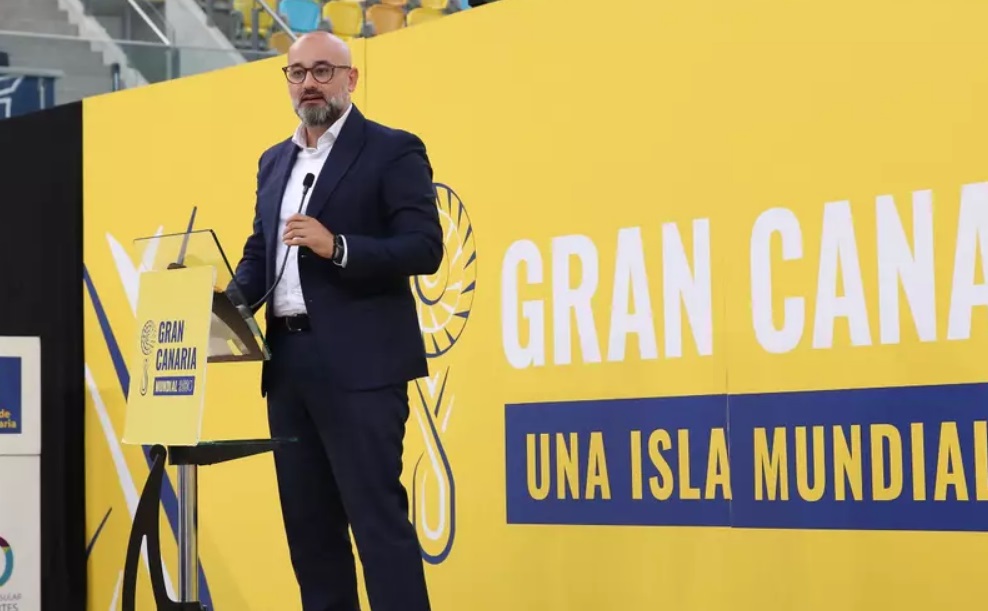 Romero Marca un Límite: El Cabildo de Gran Canaria Exige un Futuro Privado para el Baloncesto Insular Romero Marca un Límite: El Cabildo de Gran Canaria Exige un Futuro Privado para el Baloncesto Insular
