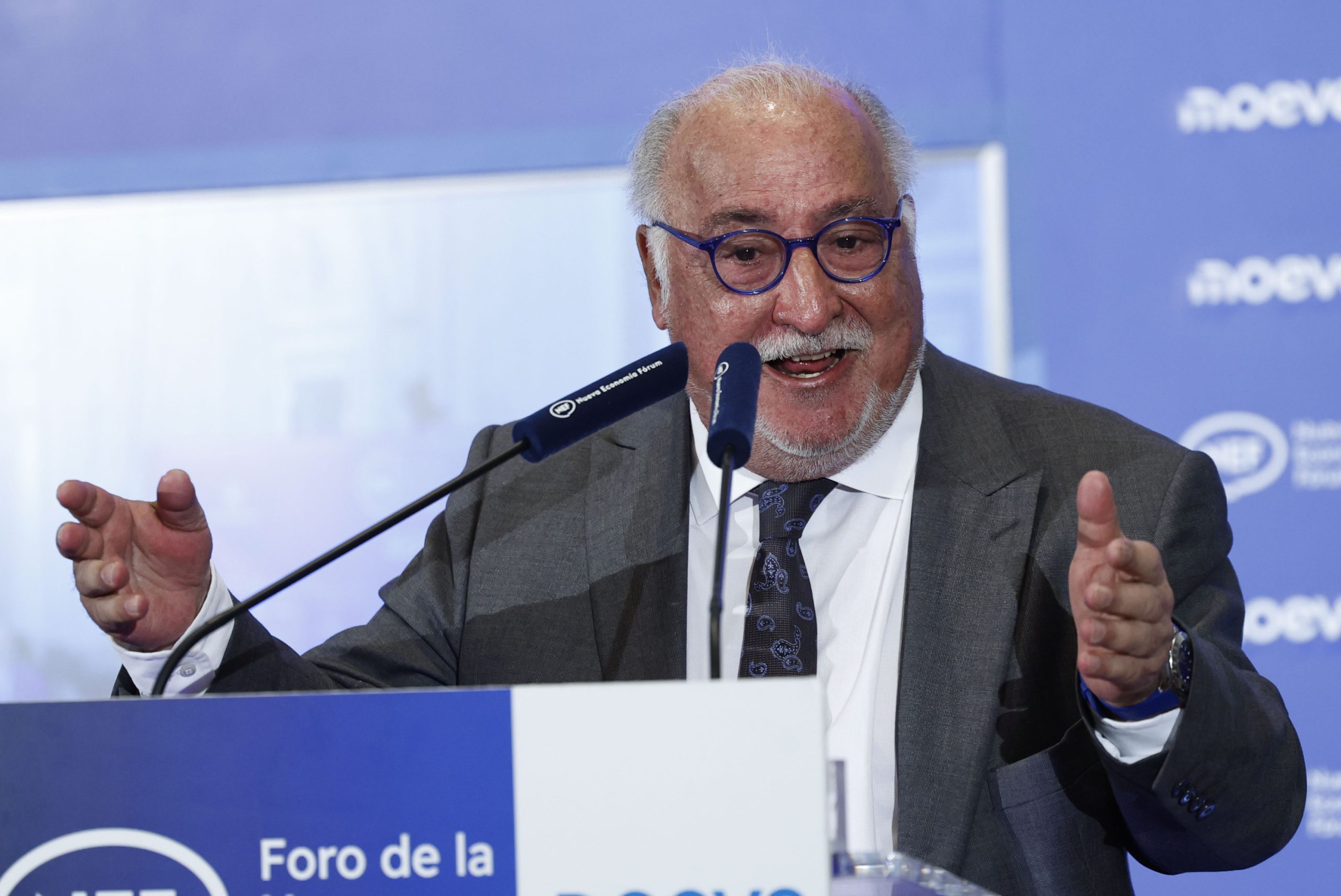 ¡Examen de conducir en el punto de mira! La DGT desmiente colas kilométricas y las autoescuelas claman contra un sistema ¡Examen de conducir en el punto de mira! La DGT desmiente colas kilométricas y las autoescuelas claman contra un sistema