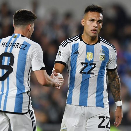 Julián Álvarez: ¿Sonrisas y incógnitas antes del debut mundialista?