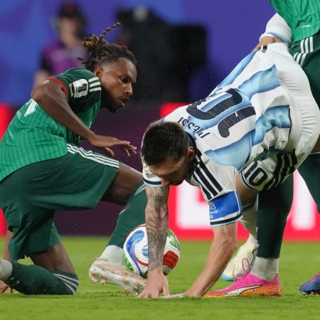 Messi Desata la Locura en el Mundial 2026: Hat-Trick Histórico y Polémica que Pudo Cambiarlo Todo