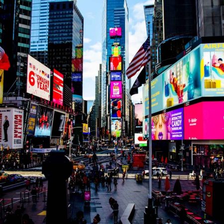 ¡Times Square se Viste de Gala para la Final del Mundial 2026!