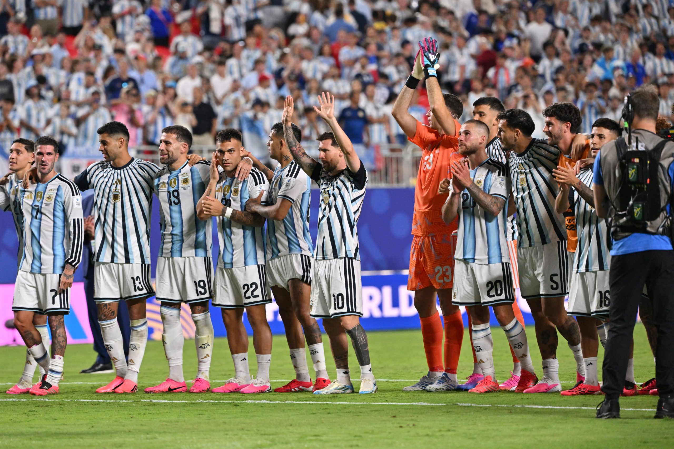 ¡Messi Deslumbra y Argentina Lidera el Grupo J del Mundial 2026! Austria Sufre Pero Suma Tres Puntos Clave ¡Messi Deslumbra y Argentina Lidera el Grupo J del Mundial 2026! Austria Sufre Pero Suma Tres Puntos Clave