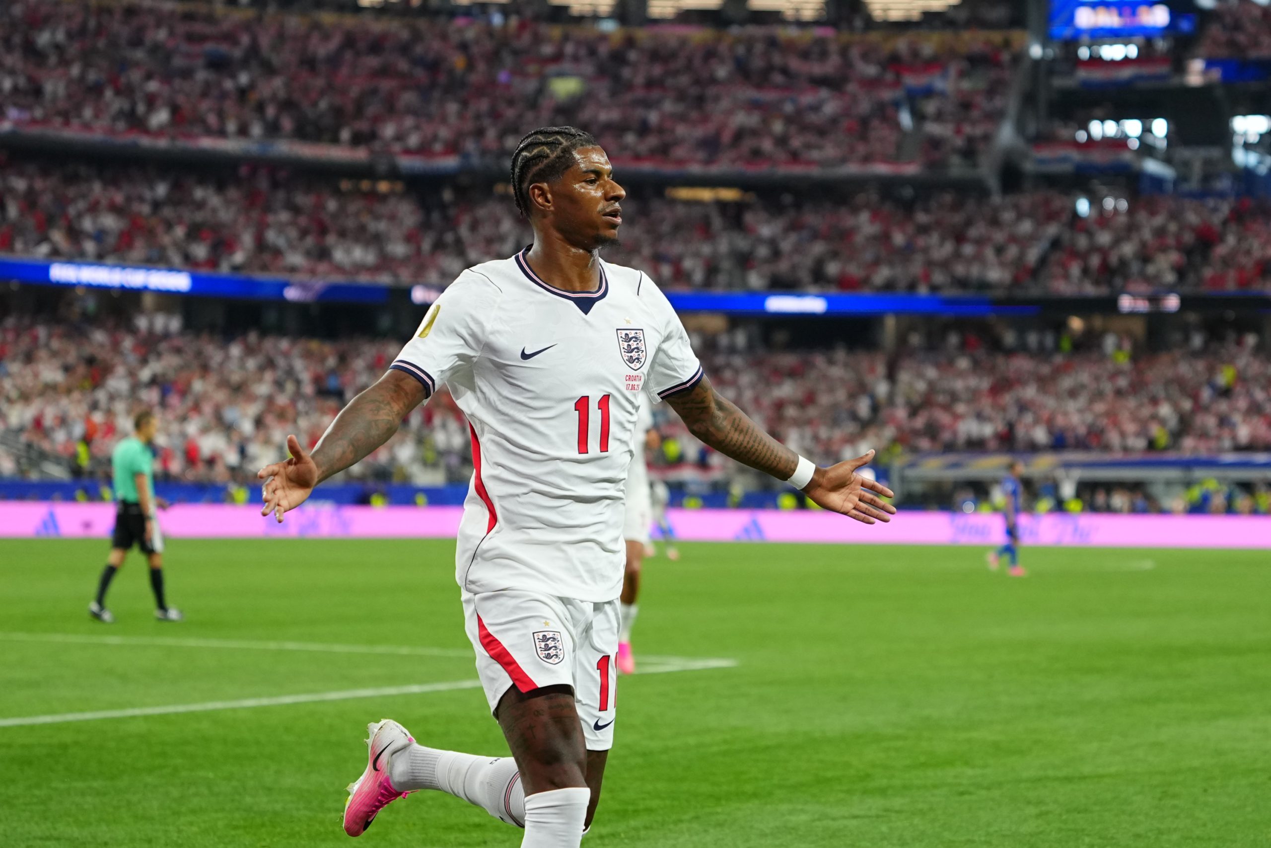 Rashford Enciende el Mundial: Golazo y Futuro Incierto en el Aire Rashford Enciende el Mundial: Golazo y Futuro Incierto en el Aire