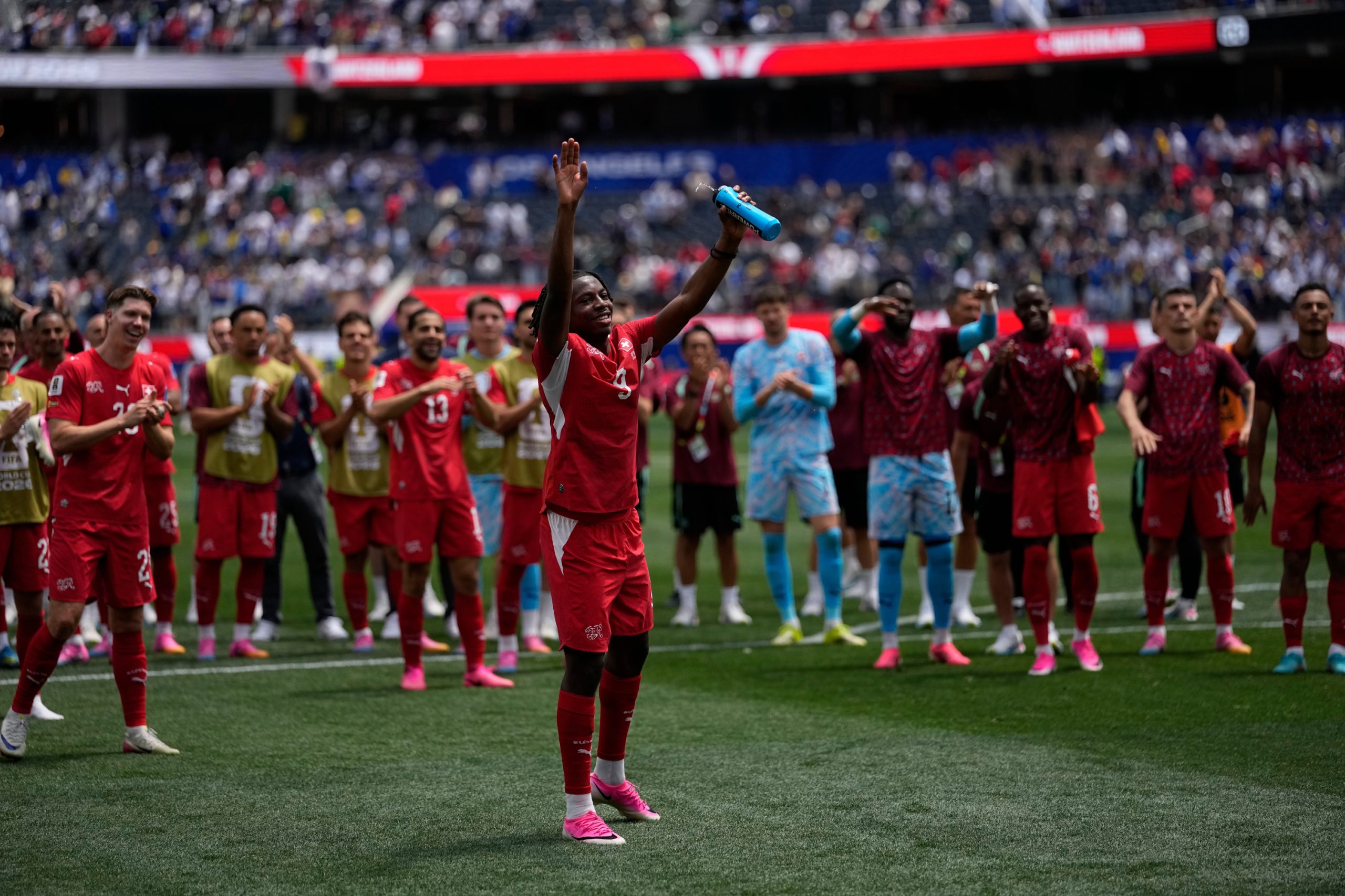 Suiza Golpea Fuerte: Un Cambio Magistral Desbloquea la Victoria ante Bosnia en el Mundial